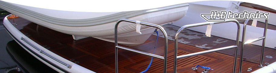 Yacht lift platform