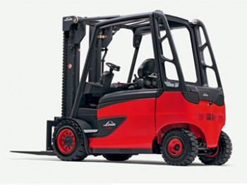Lates generation of Linde e-forklifts