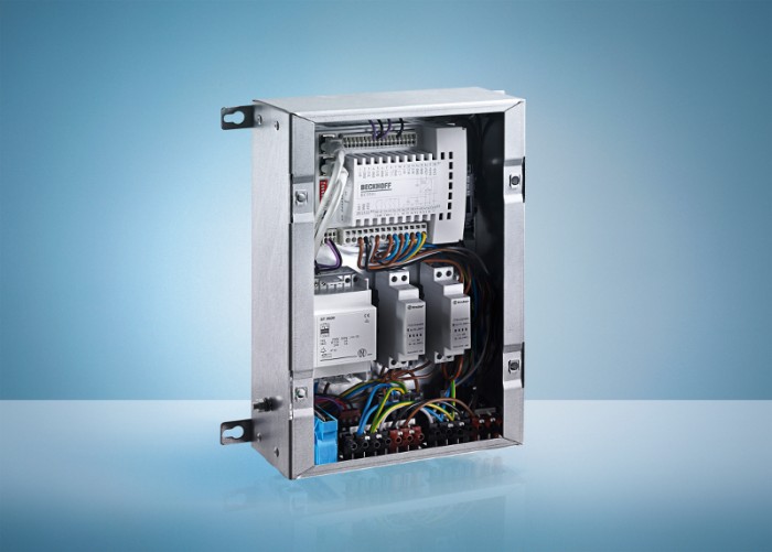 The eXtendable Room Box (XRB) including BC9191 Room Controller is used in the cabins of the ship on the Queen Mary II for the efficient control of heating ventilation and air conditioning.Photo by Beckhoff Automation GmbH