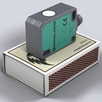 Miniature "F77" Ultrasonic sensor with Frequency Output