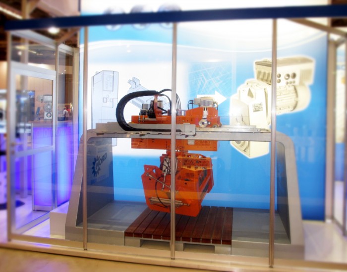 The manipulator from a palletizing application shows: cost-effective asynchronous technology from NORD DRIVESYSTEMS is as dynamic as servo drivesPhoto by Getriebebau NORD GmbH & Co. KG
