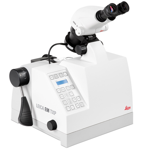 Uniting four machine technologies in one instrument, the Leica EM TXP allows to complete all required machining steps.Photo by Leica Microsystems GmbH