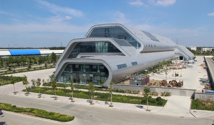 Building Weifang, ChinaPhoto by Linde Hydraulics