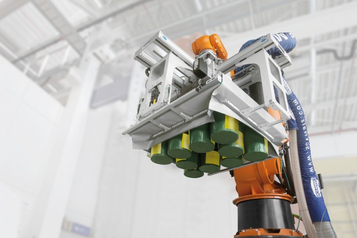 High-performance palletizer SPZ-M-C with new software package to ensure reliable control of the gripper.Photo by Schmalz GmbH J. Förder- und Handhabungstechnik