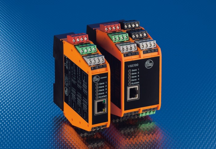 Flexible diagnostic  electronics VSE100, VSE002  for the monitoring of  processes and machine  health. Photo by ifm electronic gmbh