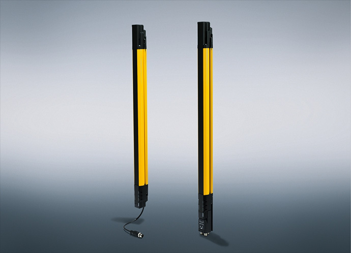 Safety relay PNOZ c2  Photo by Pilz GmbH & Co. KG 