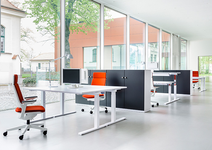 REISS ECO N2 is a work desk