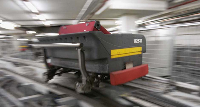 airport baggage handling