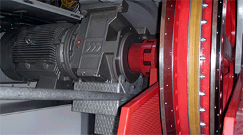 Driven by a helical geared motorPhoto by WATTDRIVE
