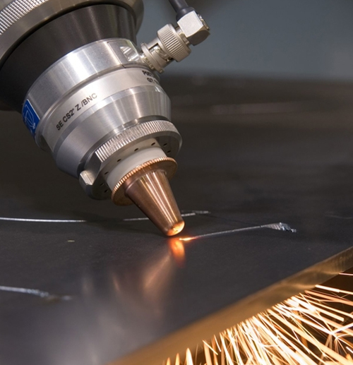 CO2 and solidstate laser cutting head and welding head by Precitec