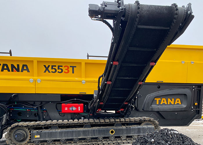 TANA mobile waste shredder, landfill compactors