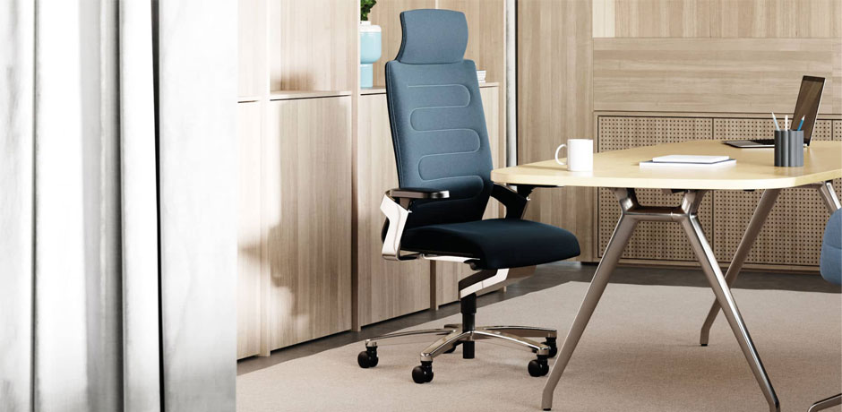 Modern design office seating, desks and conference rooms by Wilkhahn