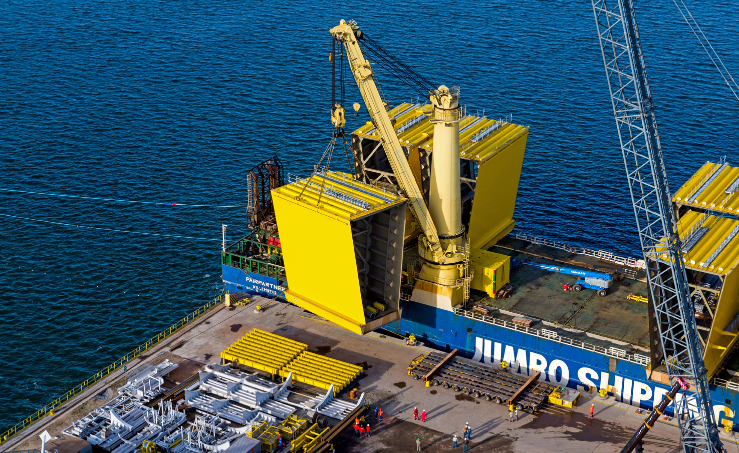 World’s largest Goliath gantry crane by Konecranes installed EXPO21XX