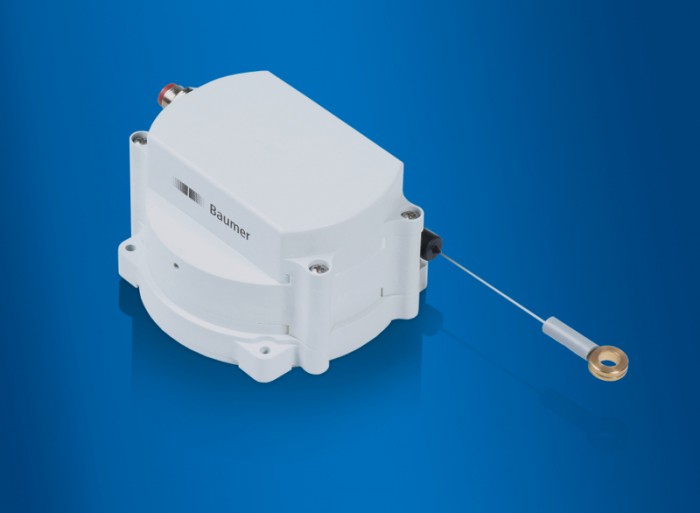 The robust cable transducers GCA5 are ideally suited for outdoor applications and cramped installation space.Photo by Baumer Group International Sales