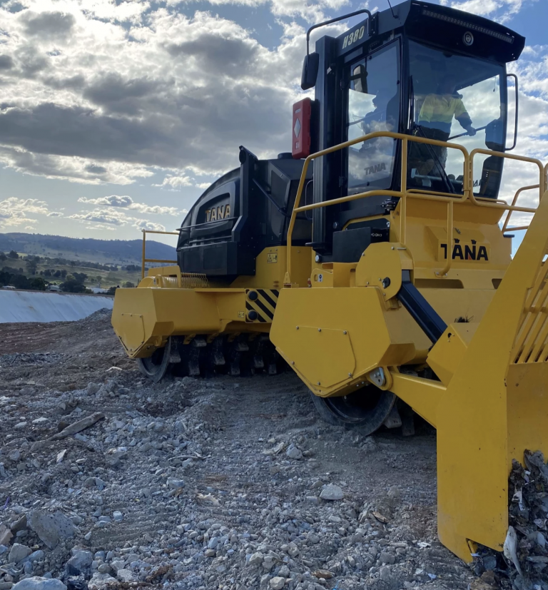 TANA H380 compactor key to successful landfill management EXPO21XX