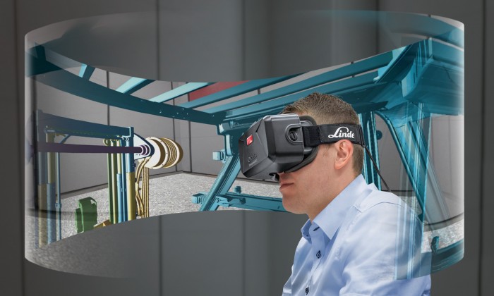 Using data goggles the engineer is evaluating the visibility condition from the driver’s perspective. The 3D all-round vision is based on the CAD date of the forklift truck. Due to this new equipment like masts can already be tested in the development phase.Photo by Linde Material Handling GmbH