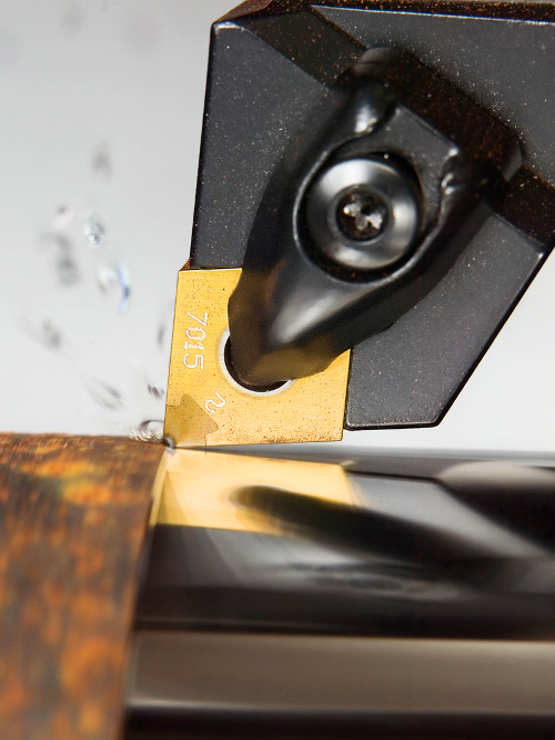 Sandvik Coromant's CB7015 indexable insert help saves costs and time ...