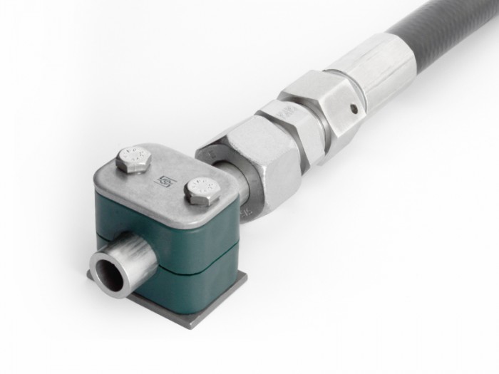 Hydraulic tubing should be fixed directly next to the tube fittings with suitable Stauff clamps to protect it against vibrations.Photo by Walter Stauffenberg GmbH & Co. KG
