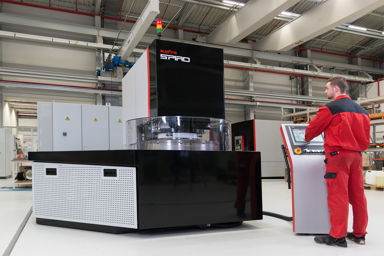 Supfina´s international debut of the Spiro F12 finegrinding machine